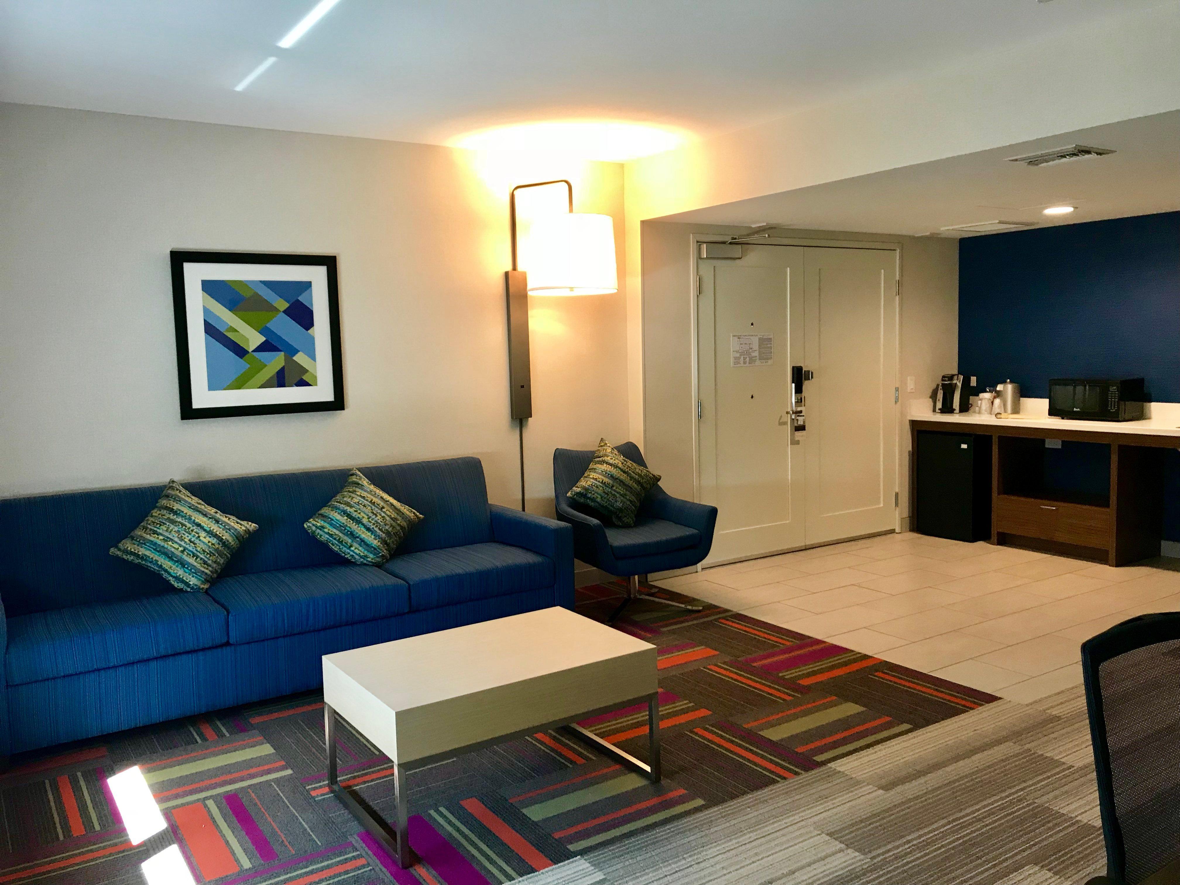 Holiday Inn Express & Suites Pasadena - Los Angeles By Ihg Eksteriør billede