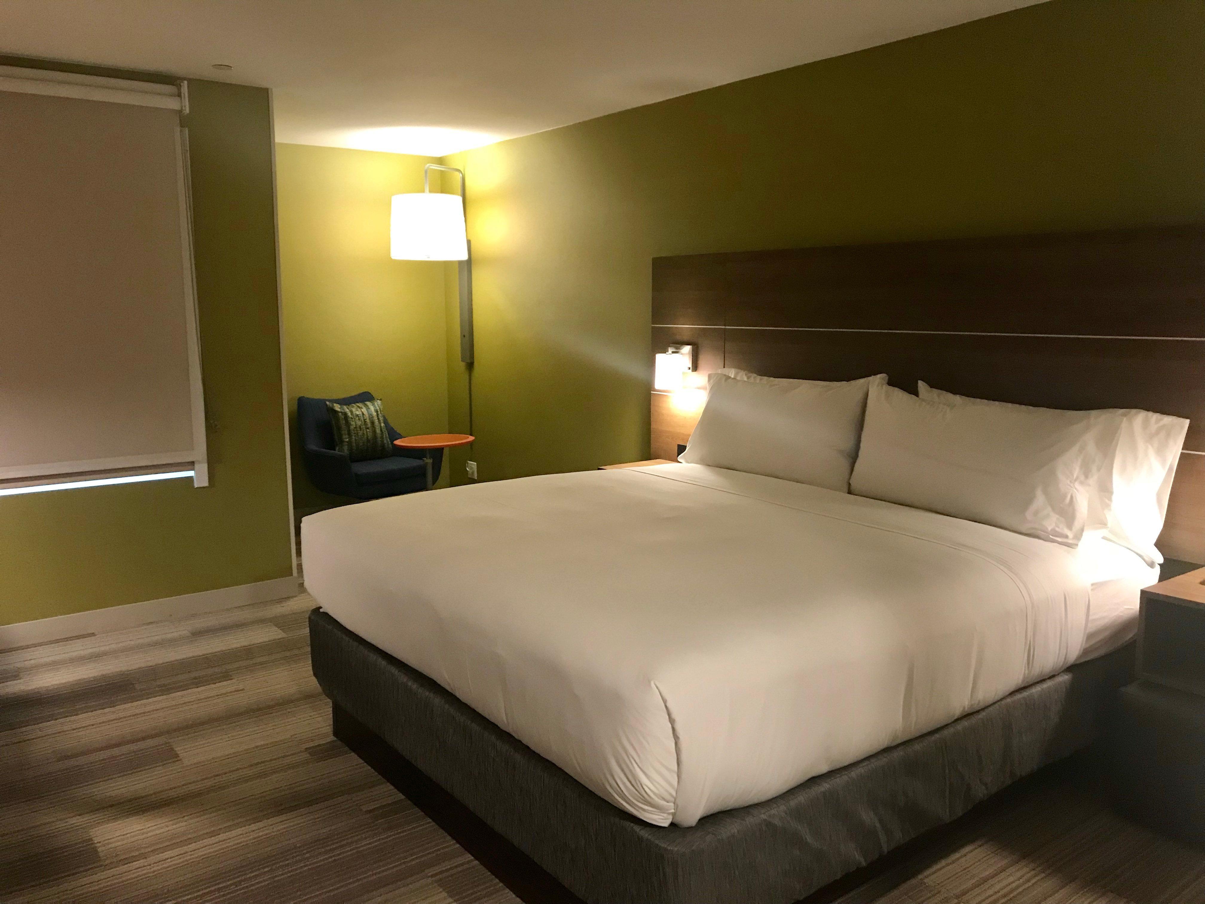 Holiday Inn Express & Suites Pasadena - Los Angeles By Ihg Eksteriør billede