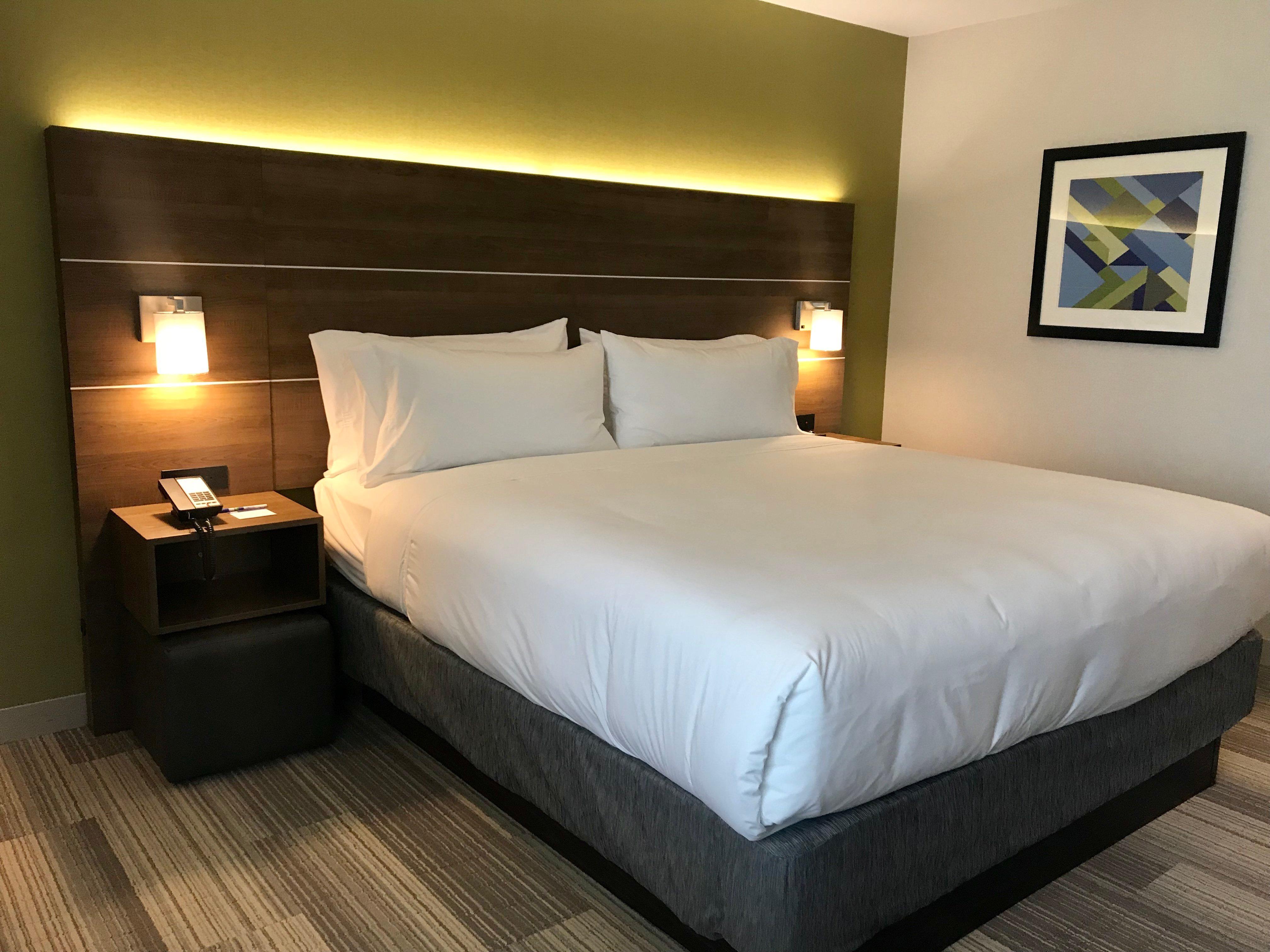 Holiday Inn Express & Suites Pasadena - Los Angeles By Ihg Eksteriør billede
