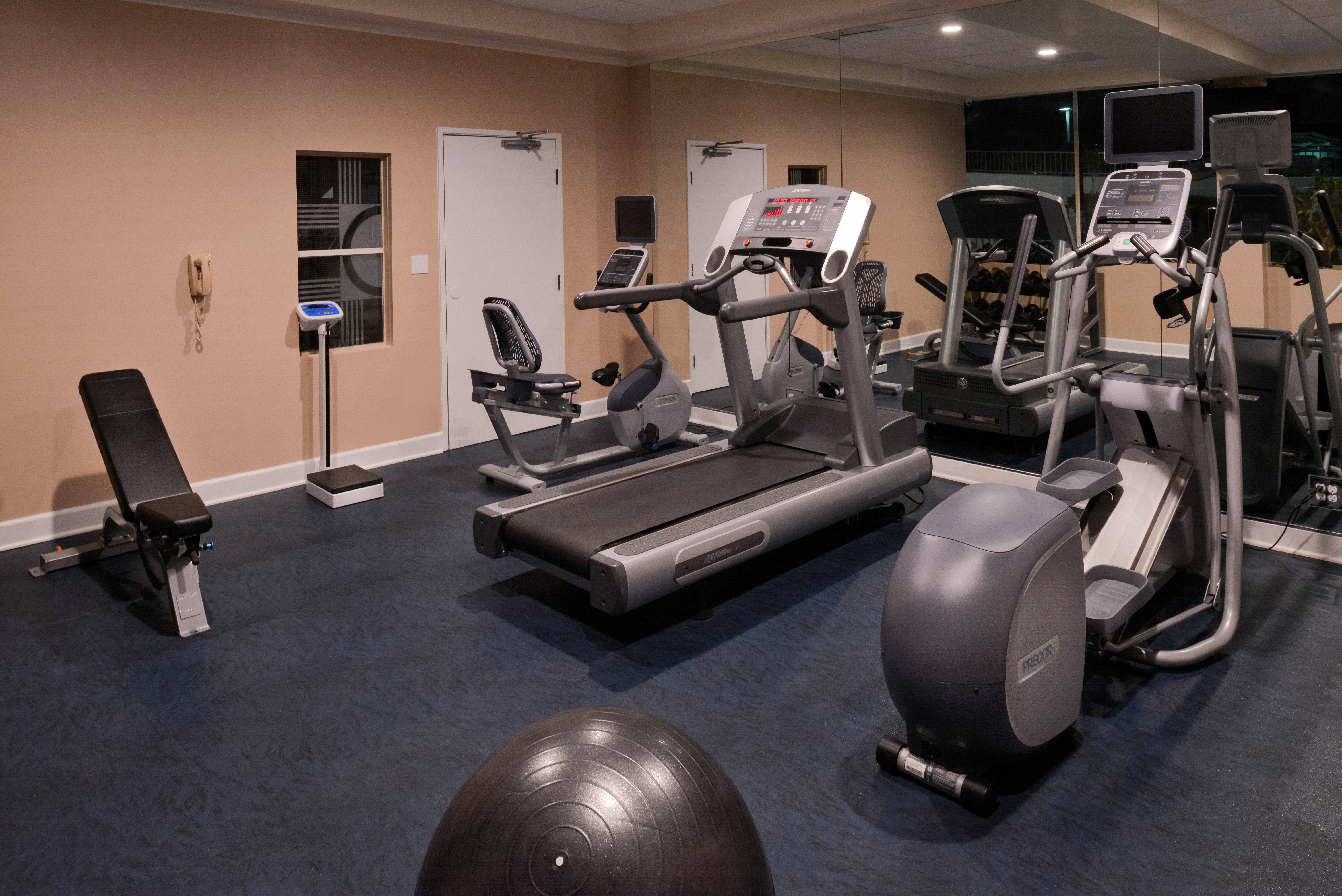Holiday Inn Express & Suites Pasadena - Los Angeles By Ihg Eksteriør billede