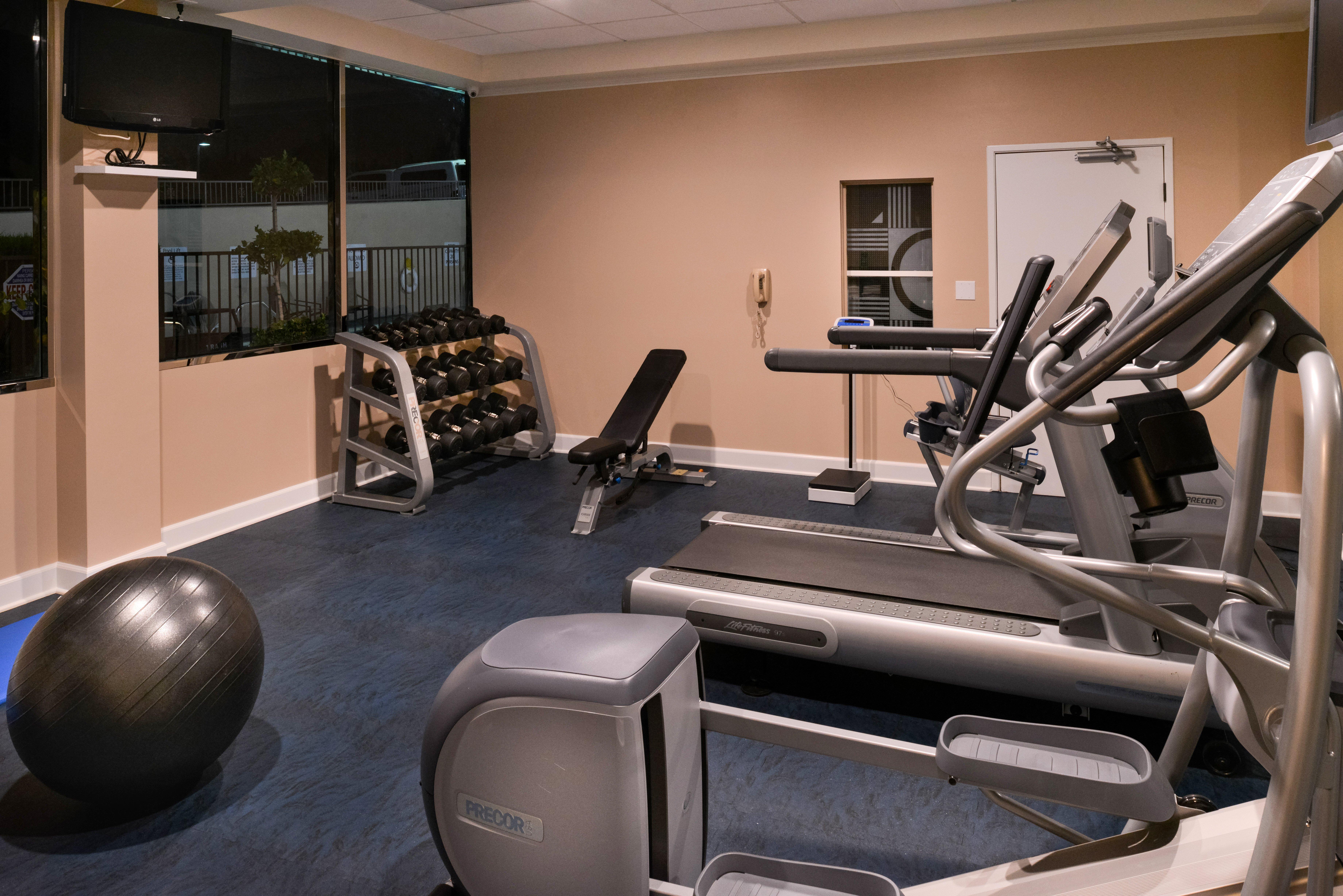 Holiday Inn Express & Suites Pasadena - Los Angeles By Ihg Eksteriør billede