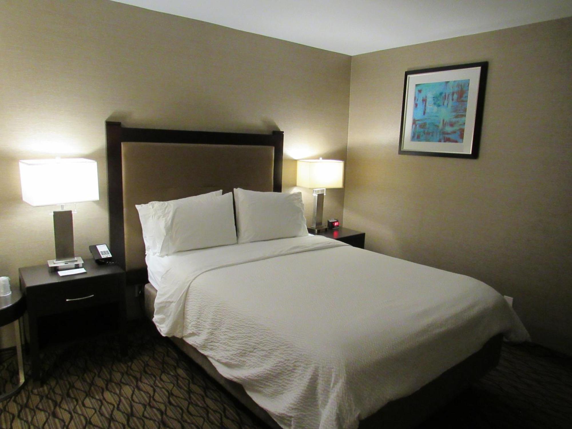 Holiday Inn Express & Suites Pasadena - Los Angeles By Ihg Eksteriør billede